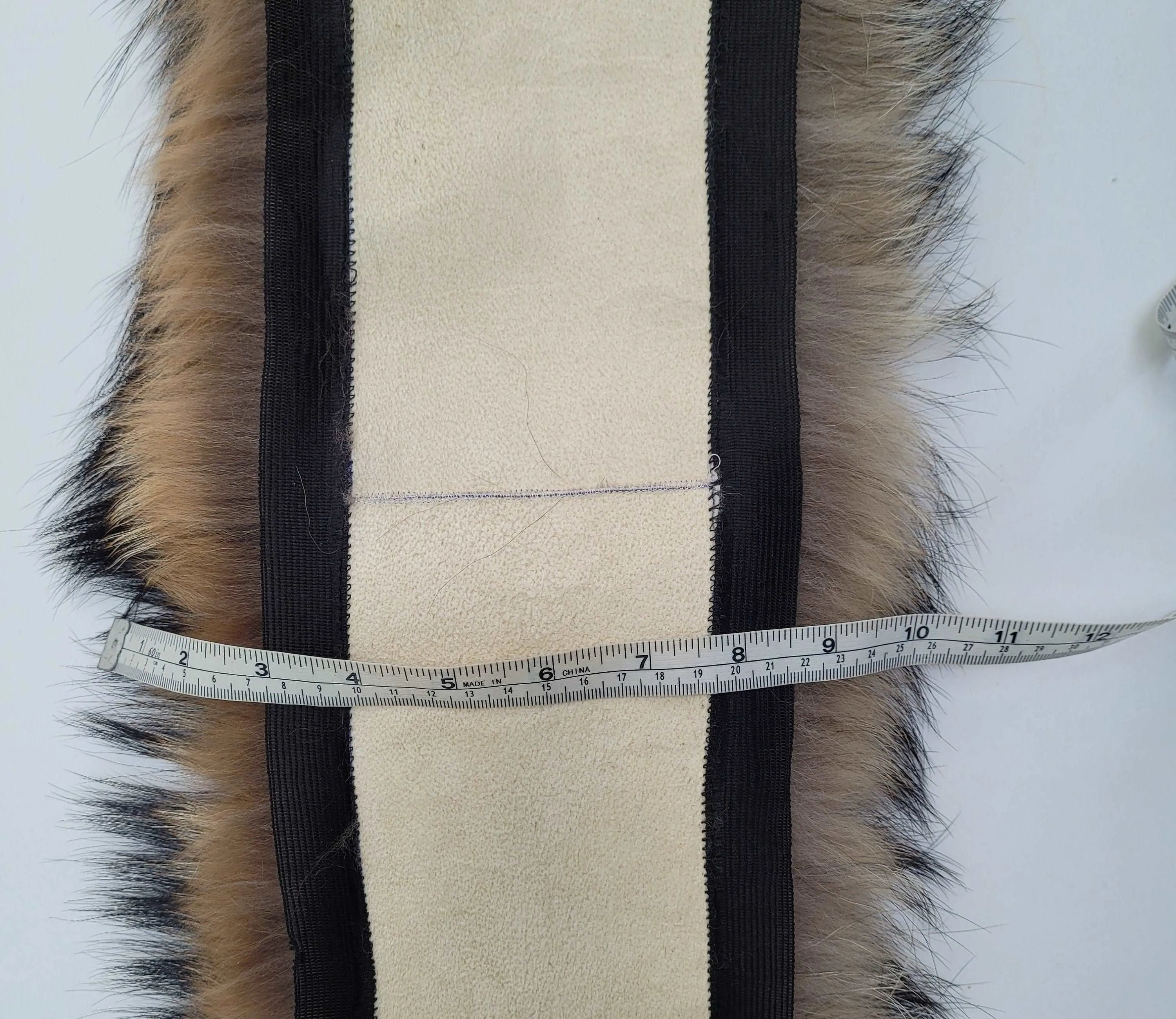 BY ORDER XXL Extra Large Finnish Raccoon Fur Collar, Fur Trim Hoodie, Raccoon Fur Collar, Fur Scarf, Fur Ruff, Raccoon Fur Hood, 70 cm