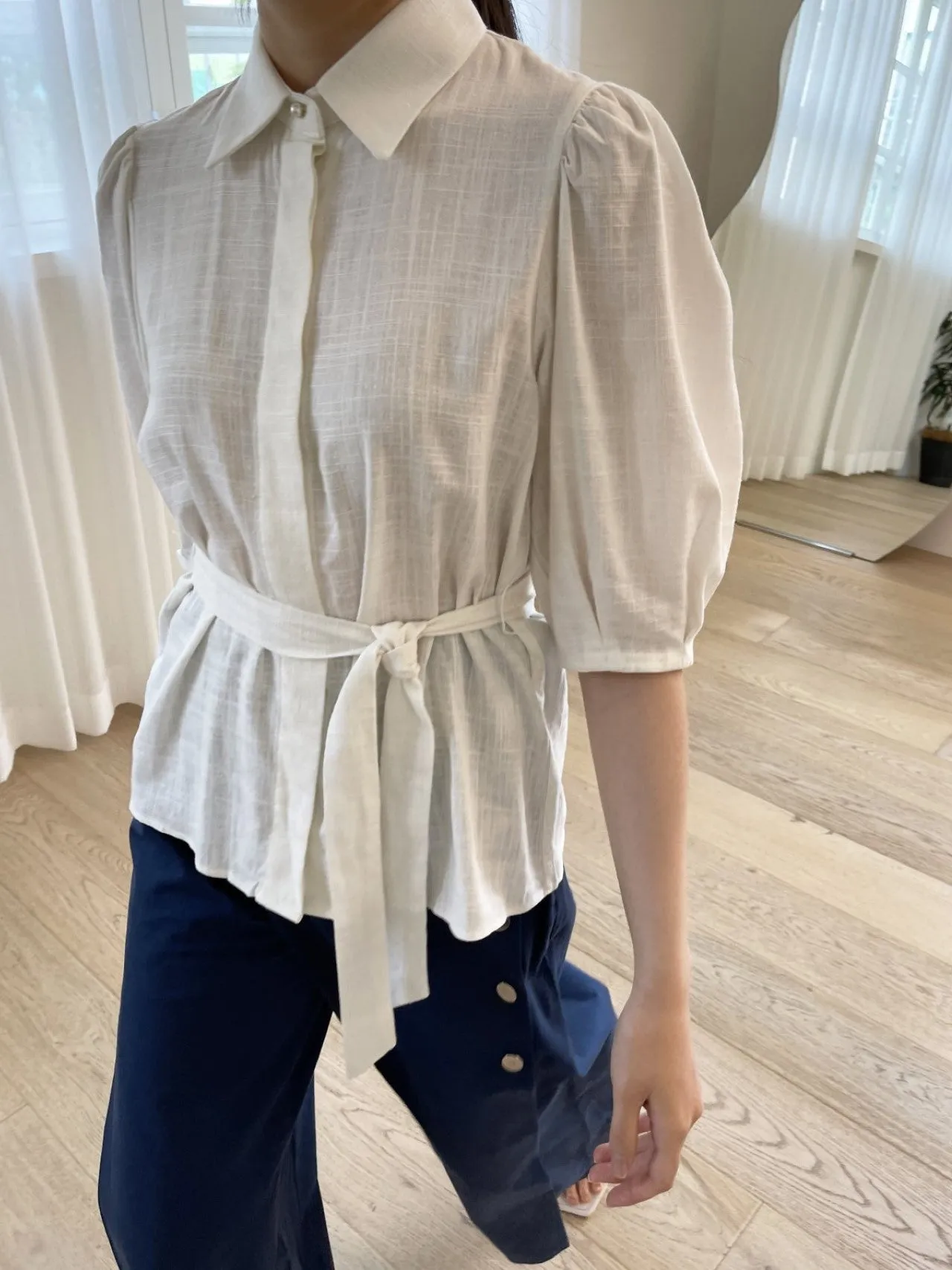 LINEN BELTED BLOUSE