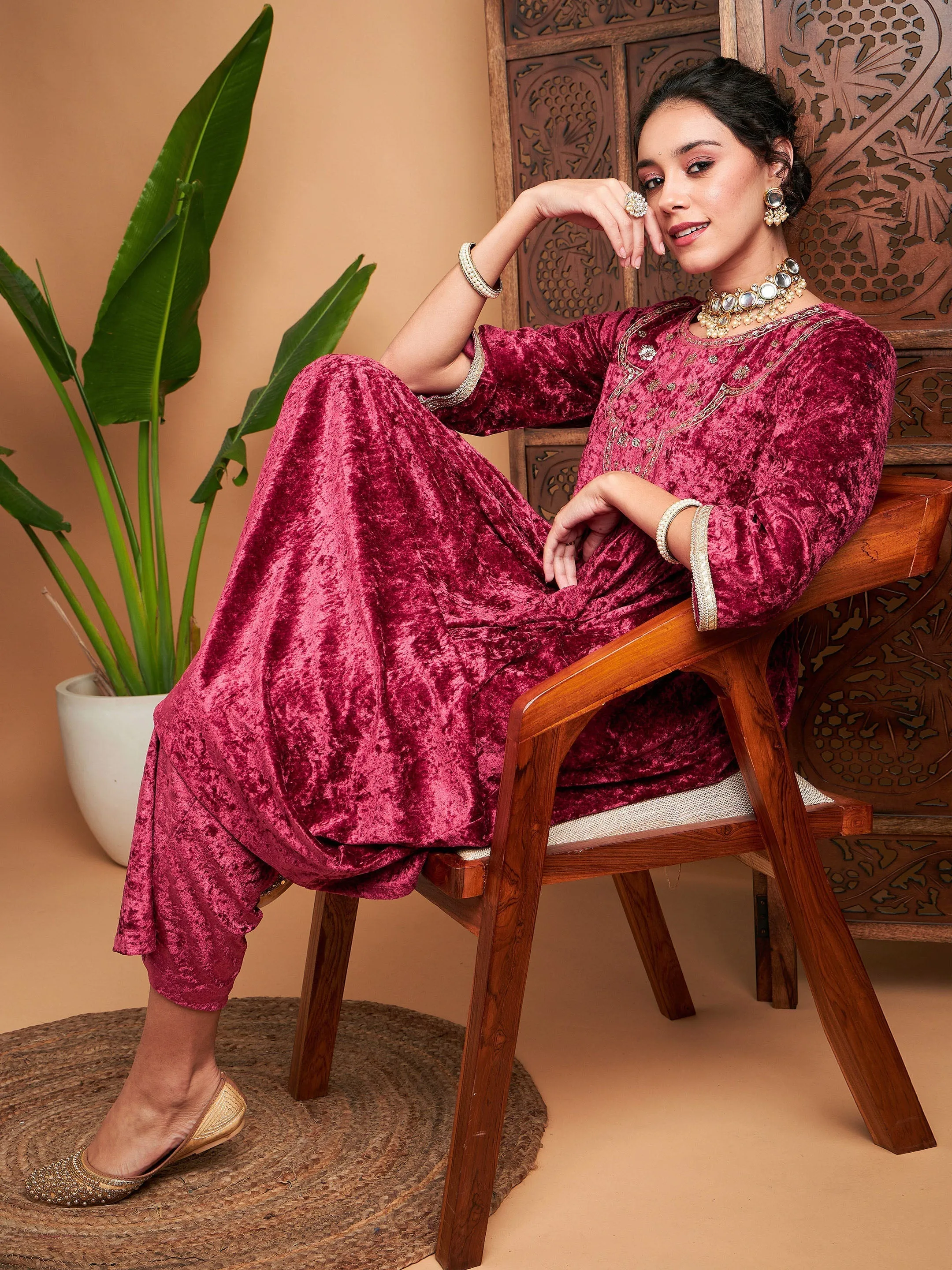 Women Pink Velvet Embroidered Gathered Kurta